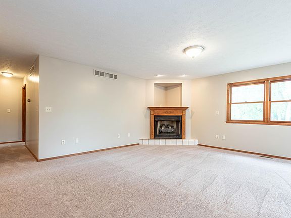 4th image of 4049 W Ashbrook Ln