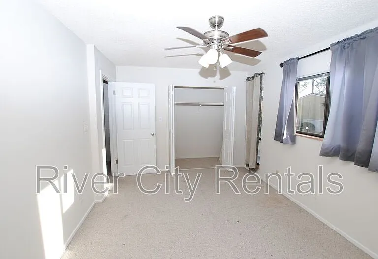 7769 Point Vicente Ct — Photo 18