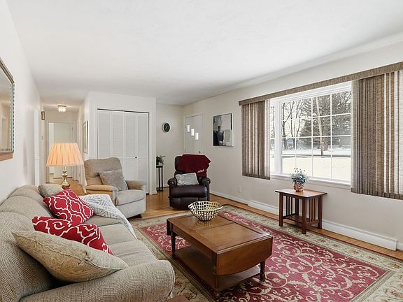 4th image of 2010 Five Mile Line Rd