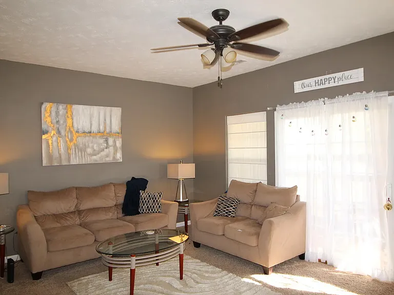 1014 Homestead Rd — Photo 7
