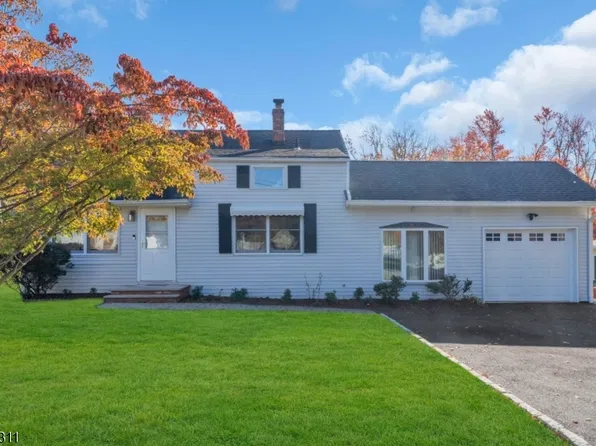 8 Elm Pl, Randolph Twp., NJ 07869