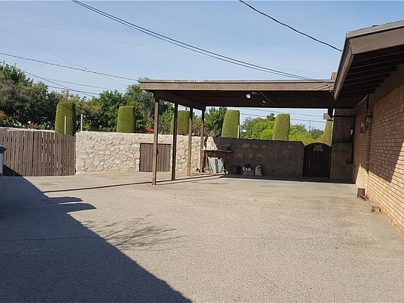 5th image of 9524 Desert Hills Ln W
