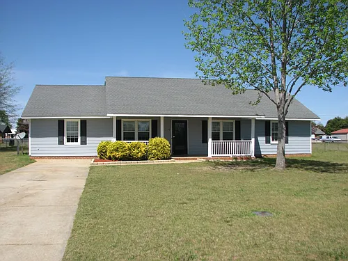 3275 Daly St Photo 1