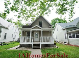 713 7th St SW, Cedar Rapids, IA 52404