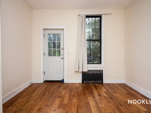 226 Suydam Street image 8 of 14