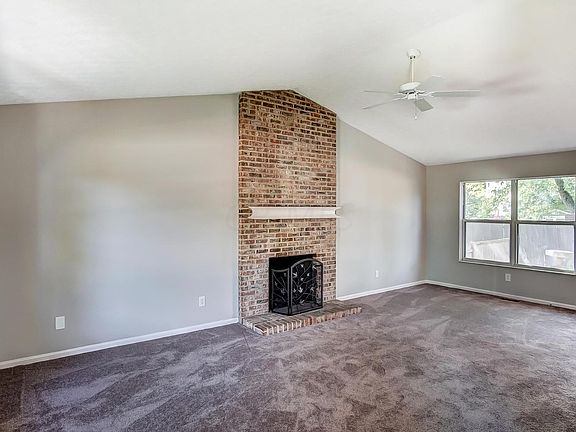 4th image of 2203 Breeze Hill Dr