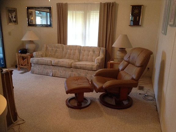 5th image of 273 Moonwind Dr