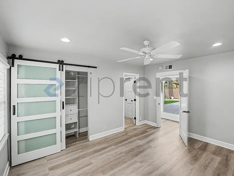 4390 Cerritos Ave — Photo 19