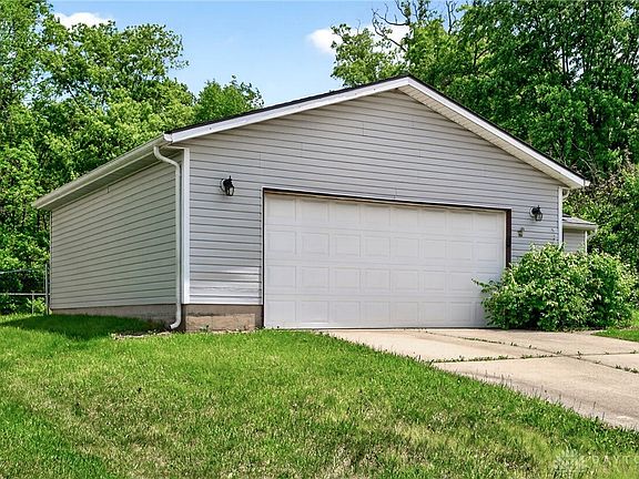 4th image of 6302 Gander Rd E