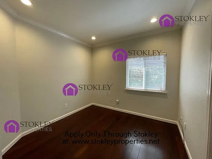 208 Stetson Dr — Photo 10