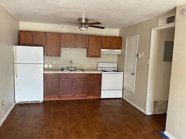 Building Photo - 806 McCauley Blvd #808