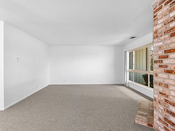 3rd image of 1145 Bismarck Ln