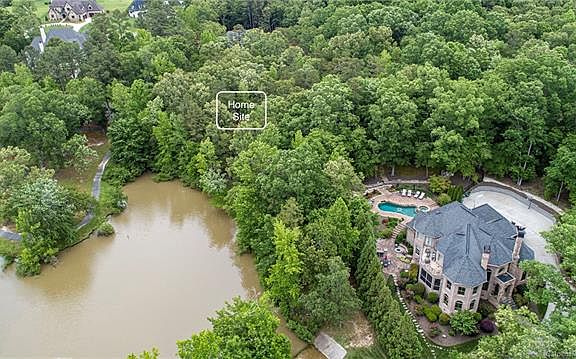 3rd image of 8204 Victoria Lake Dr