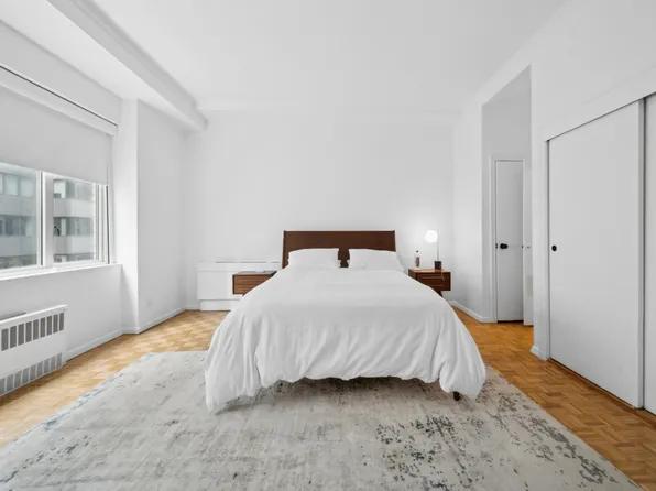 475 Park Avenue image 4 of 8