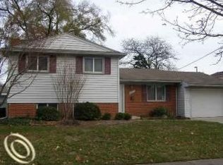 32422 Maryland St, Livonia, MI 48150