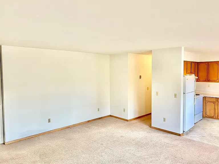 233 School Ave #107 — Photo 2