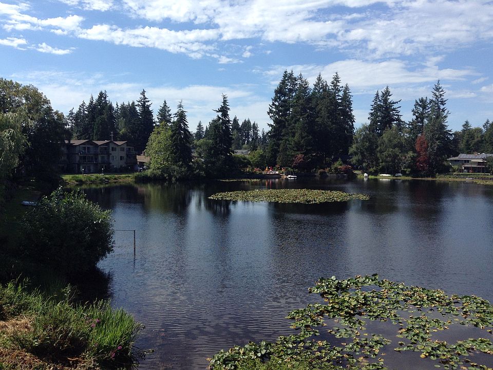 2nd image of 423 75th St SE #B-25