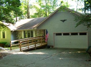 1222 Old Creek Lake Dr, Tappahannock, VA 22560