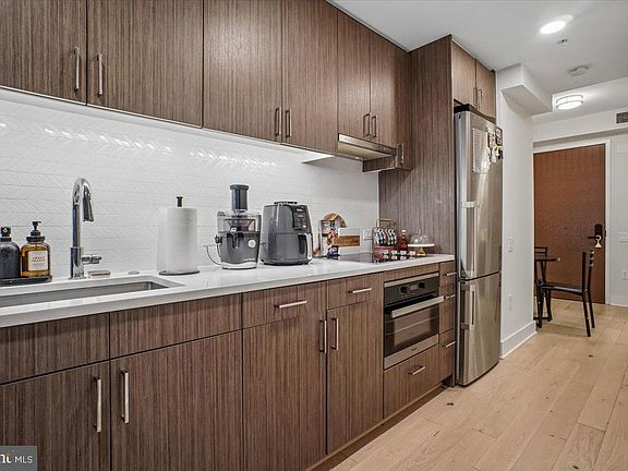 5th image of 1211 Van St SE APT 403