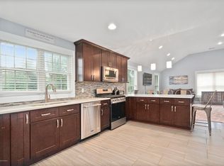 944 Sycamore Ave, Tinton Falls, NJ 07724