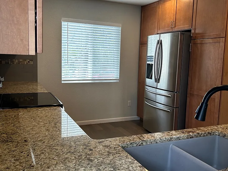 526 Plowman Way — Photo 6