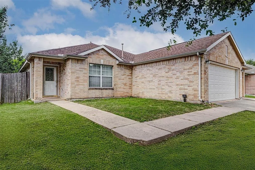 4 bed, 1825 sqft, $2,150 — Photo 3