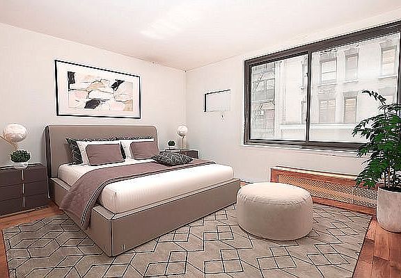 4th image of 7 E 32nd St #5H
