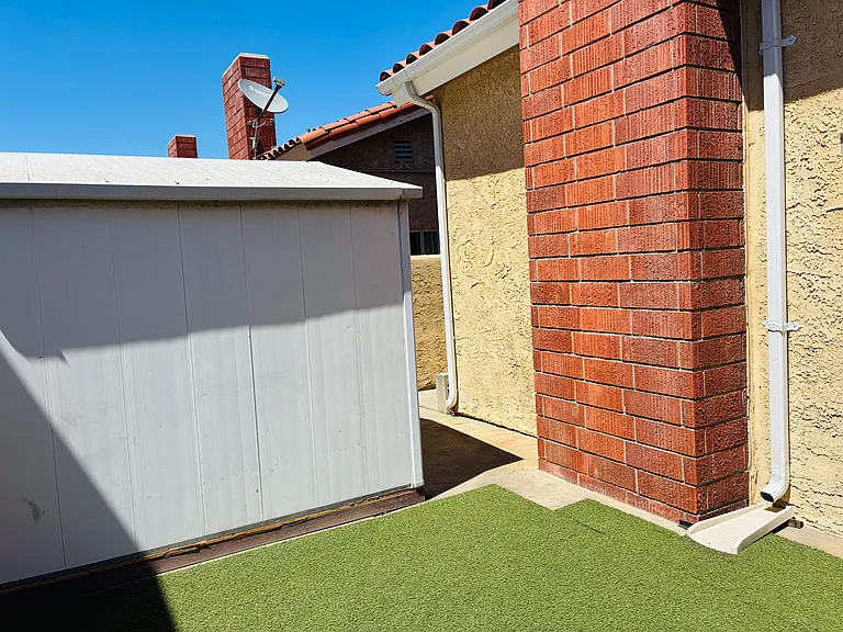 16701 Bolsa Chica St #B — Photo 20