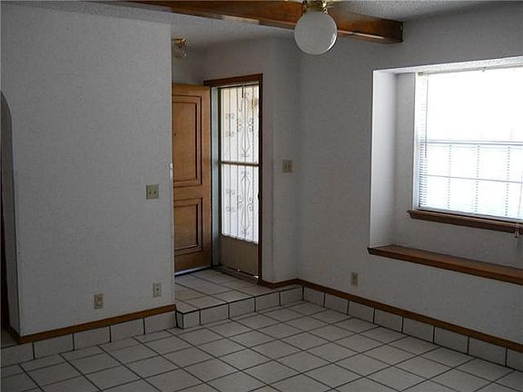2nd image of 736 Dorsey Dr