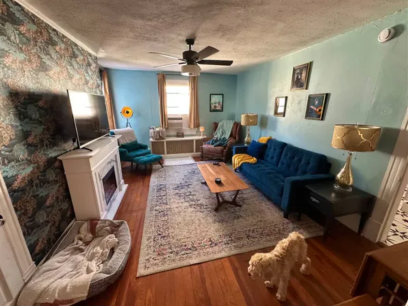 370 Woods Ave SW, Roanoke, VA