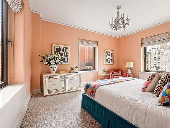 5th image of 136 E 79th St #8B