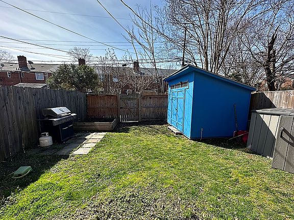 Spacious backyard