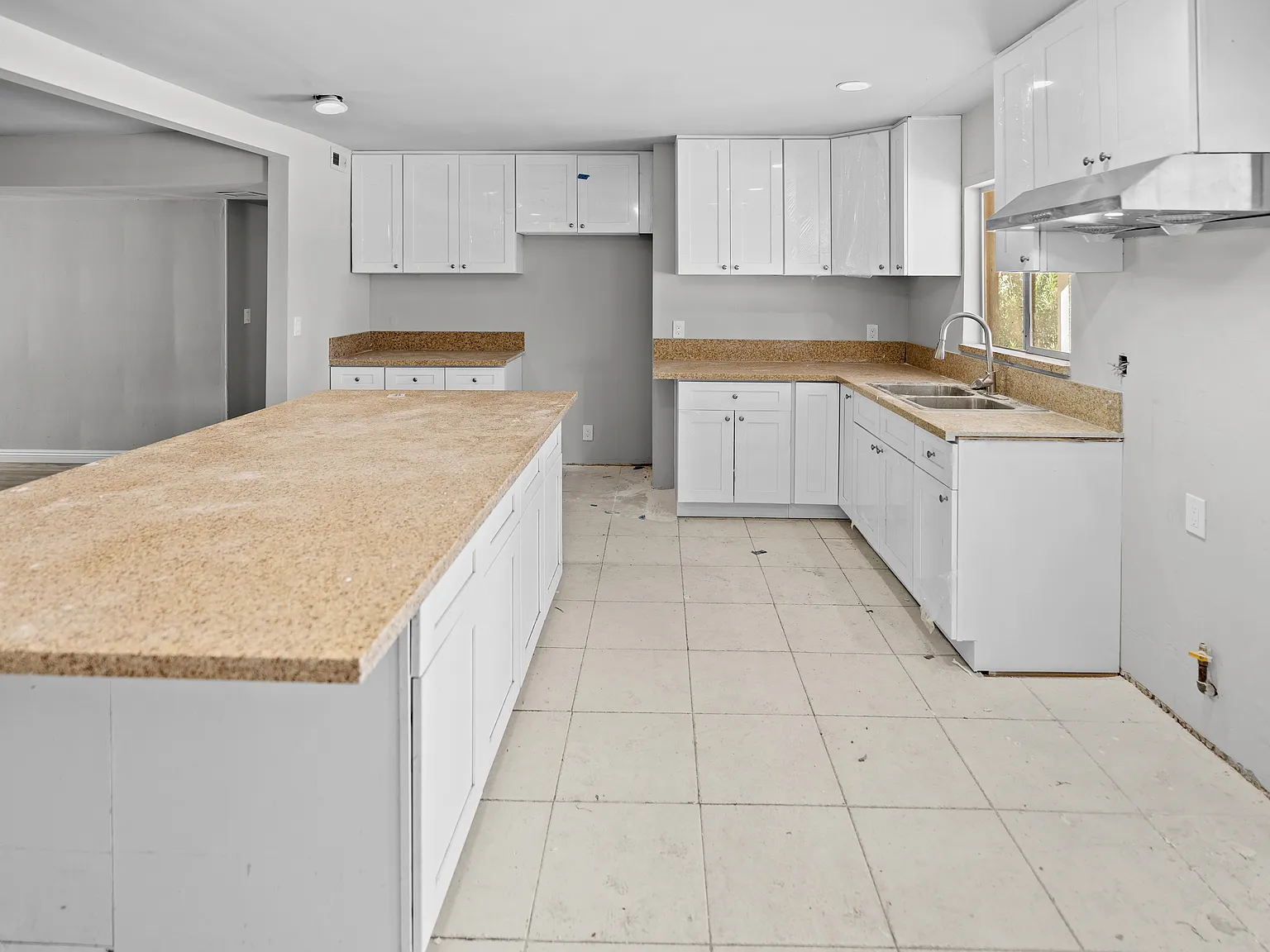 3 bed, 1620 sqft, $2,400 — Photo 3
