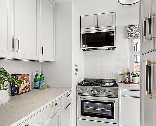 4th image of 111 E 85th St APT 9F