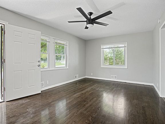 3rd image of 1166 E 67th St