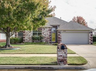 1609 S Narcissus Pl, Broken Arrow, OK 74012