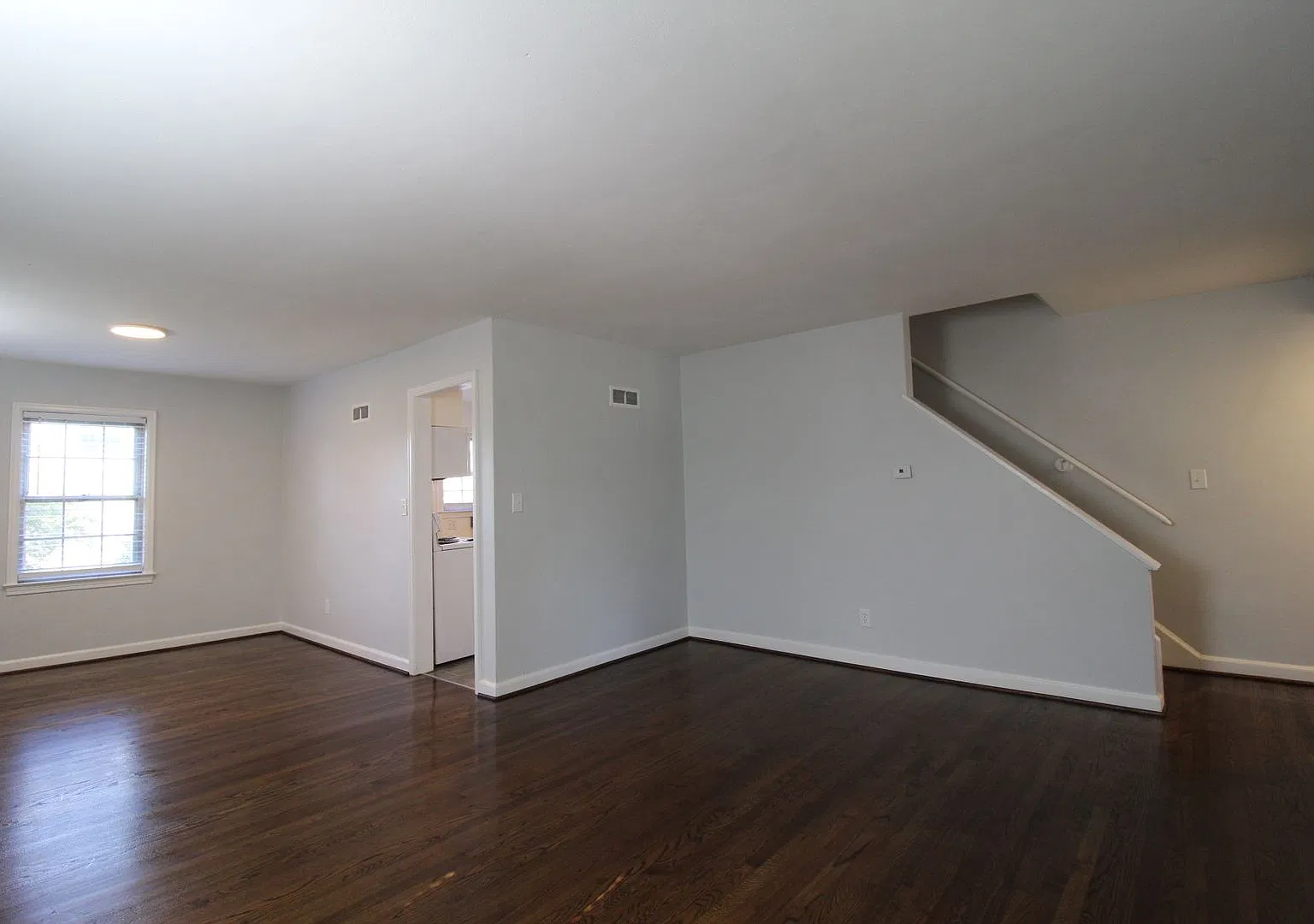 November FREE On This 2 Bedroom 2 Bath Duplex In The Waldo Area — Photo 4