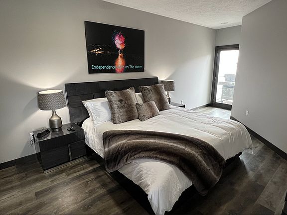 3rd image of 570 Linden Dr Unit 416