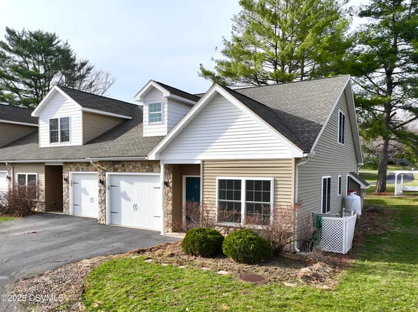 21 Lexi Dr, Danville, PA 17821