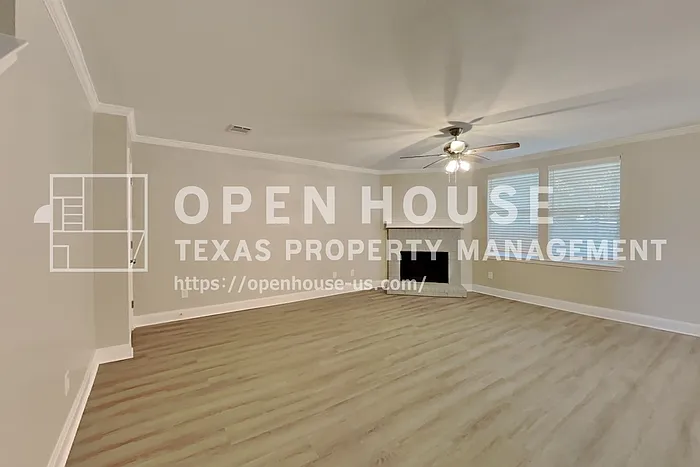 2903 Lake Vista Dr — Photo 3