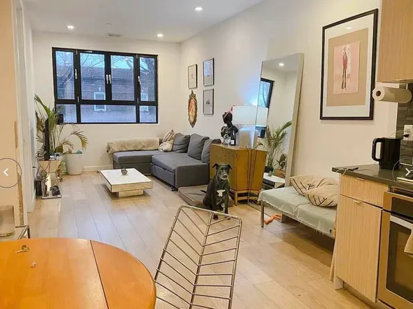 451 Maple Street image 3 of 15