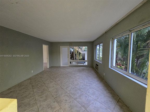 3rd image of 3201 SE 12th St APT B3