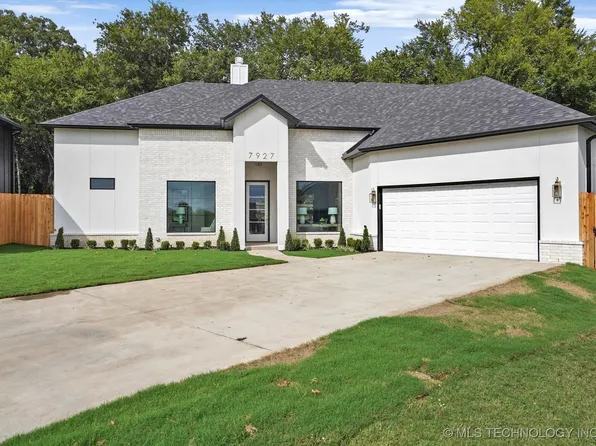 7927 E 26th Pl, Tulsa, OK 74129