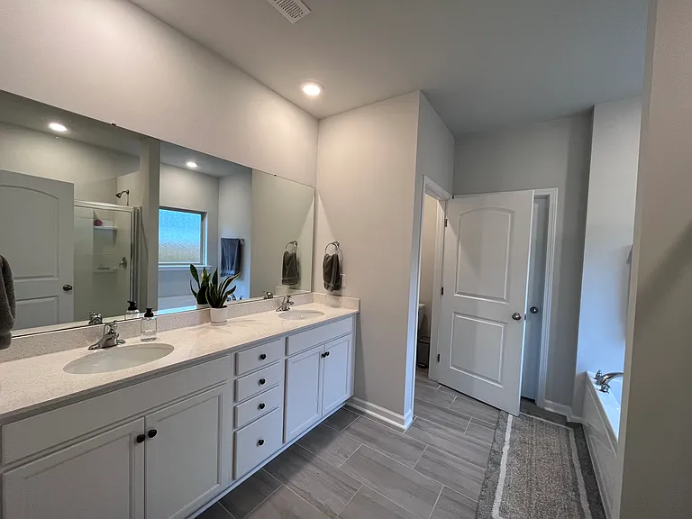 13234 Billet Dr — Photo 11