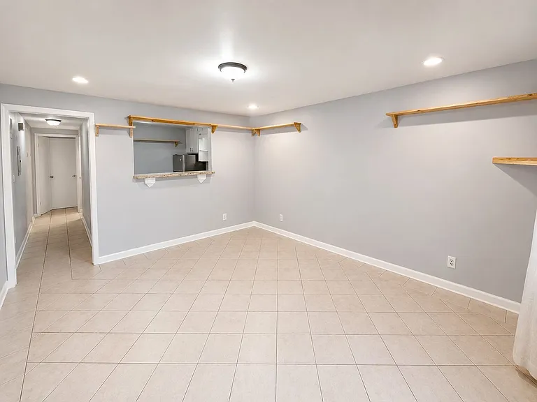 1155 United Ave SE — Photo 5