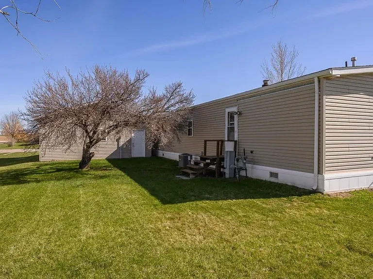 1303 Custer Dr — Photo 7
