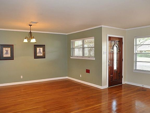 4th image of 6407 Waltway Dr