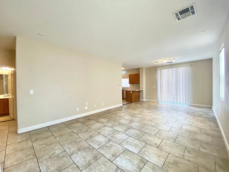 6486 W Eldorado Ln — Photo 2