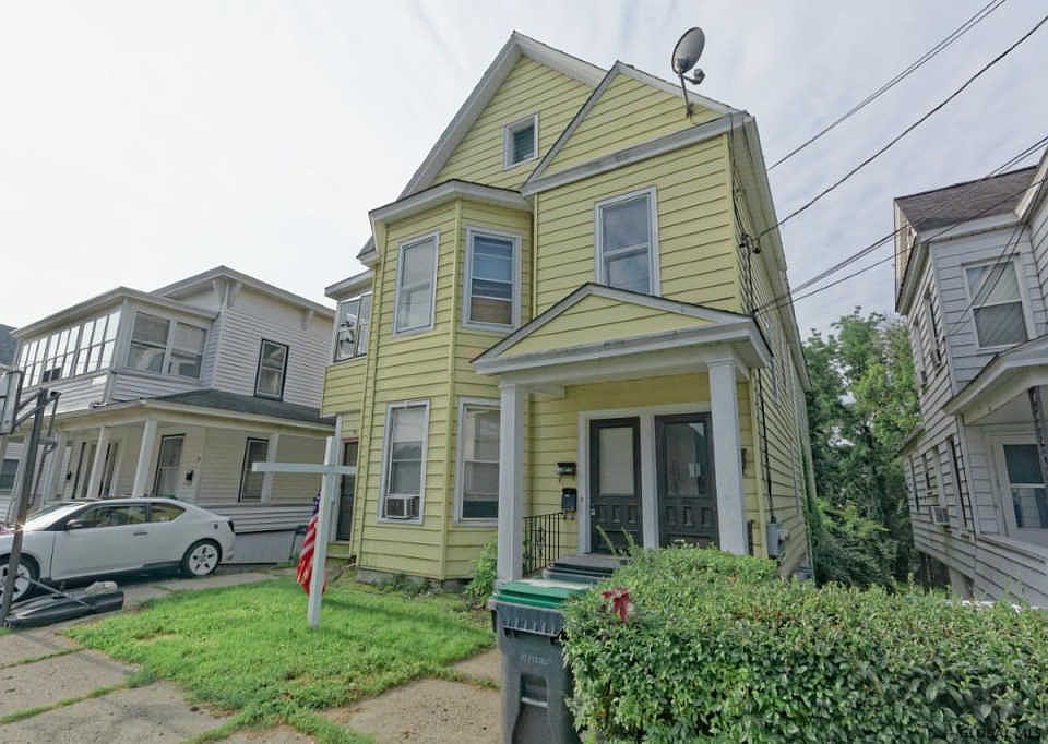 1st image of 21 William St