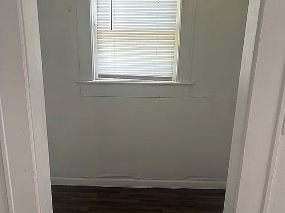 5th image of 2217 Simpson St